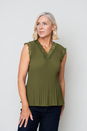 Carraig Donn Green Sleeveless Lace Trim Pleat Top