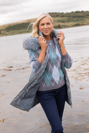 Carraig Donn Grey Argyle Long Sleeve Sweater