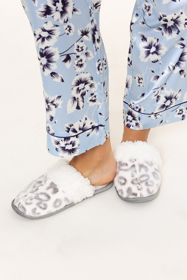 Carraig Donn Grey Leopard Print Faux Fur Mule Slippers