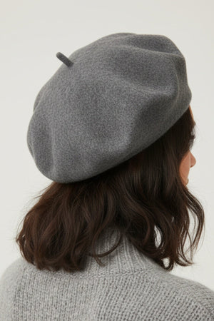 Carraig Donn Grey Wool Beret Hat
