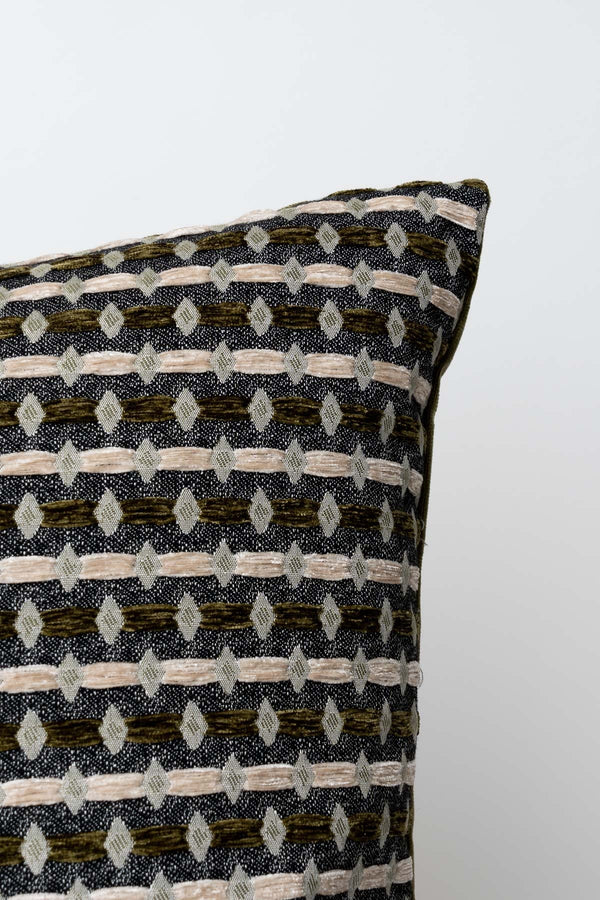 Carraig Donn Gwen Cushion 45Cm