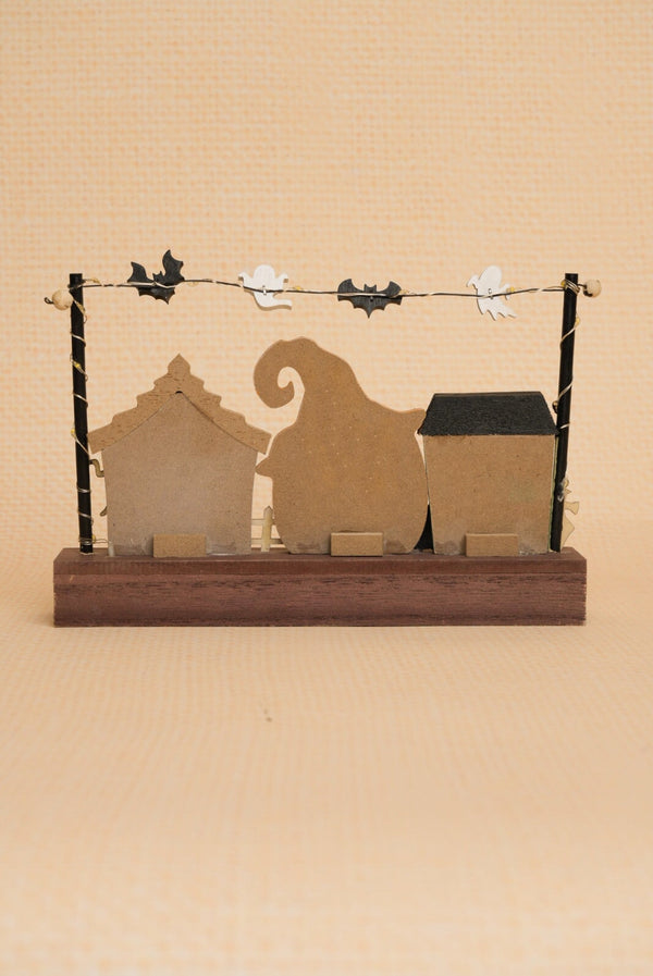 Carraig Donn Halloween Haunted Home Plaque Decoration