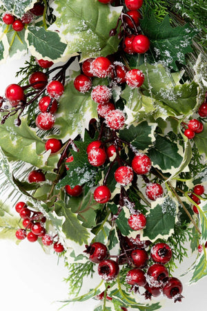 Carraig Donn Holly Swag