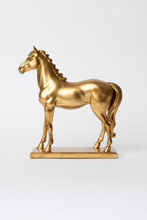 Carraig Donn Horse Decor
