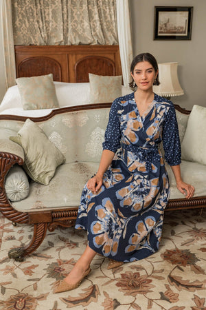 Carraig Donn Jacqueline Navy 3/4 Sleeve Midi Dress