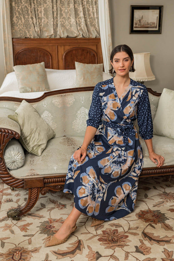Carraig Donn Jacqueline Navy 3/4 Sleeve Midi Dress