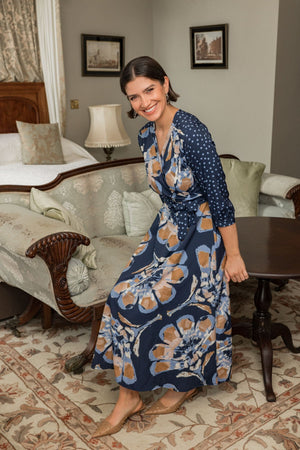Carraig Donn Jacqueline Navy 3/4 Sleeve Midi Dress
