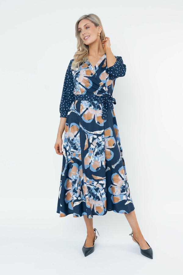 Carraig Donn Jacqueline Navy 3/4 Sleeve Midi Dress