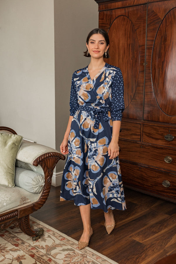 Carraig Donn Jacqueline Navy 3/4 Sleeve Midi Dress