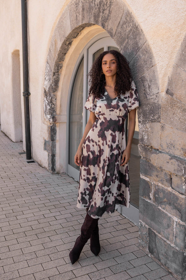 Carraig Donn Jade Animal Print A-Line Short Sleeve Midi Dress