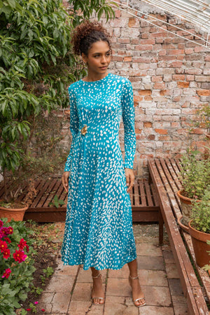 Carraig Donn Kate Teal Animal Print A-Line Long Sleeve Midi Dress