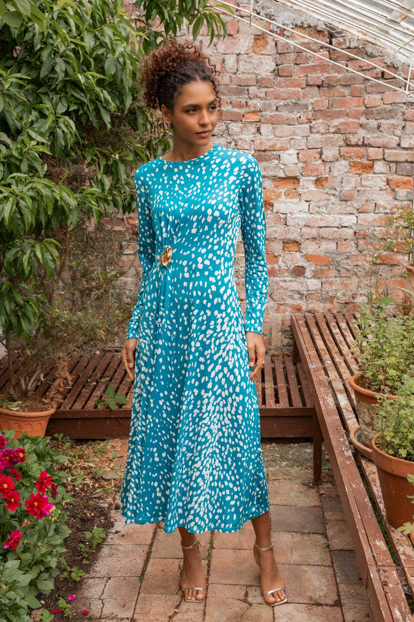 Carraig Donn Kate Teal Animal Print A-Line Long Sleeve Midi Dress
