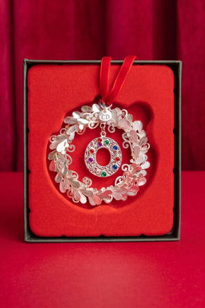 Carraig Donn Letter O Metal Wreath With Red Ribbon Christmas Tree Decoration