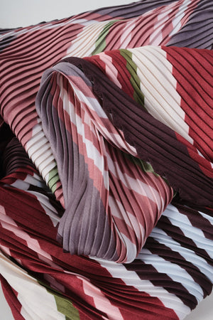 Carraig Donn Multicolour Striped Pleated Lightweight Scarf