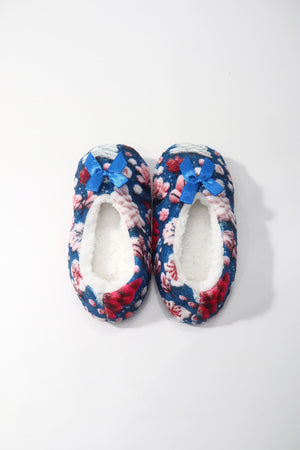Carraig Donn Navy Christmas Tree Print Slipper Socks