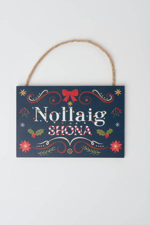 Carraig Donn Nollaig Shona Rectangle Christmas Plaque Decoration