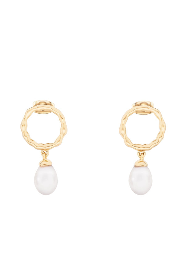 Carraig Donn Pearl Circle Earrings