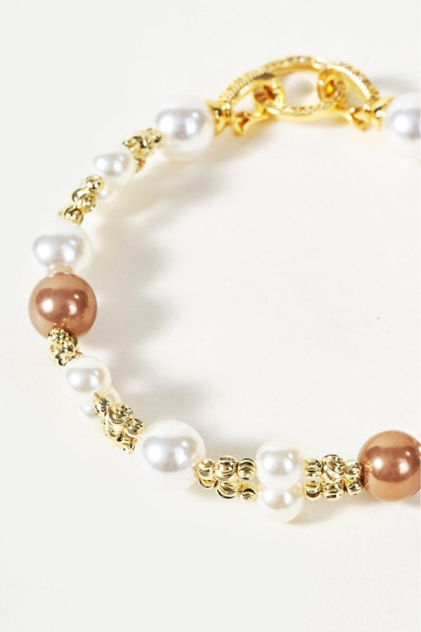 Carraig Donn Pearl & Clear Gemstone Ring Detail Beaded Bracelet