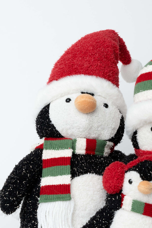 Carraig Donn Penguin Family Christmas Decoration