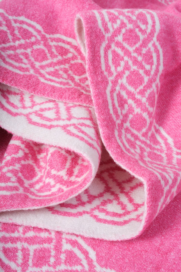 Carraig Donn Pink & Cream Knit Celtic Knot Design Reversable Scarf