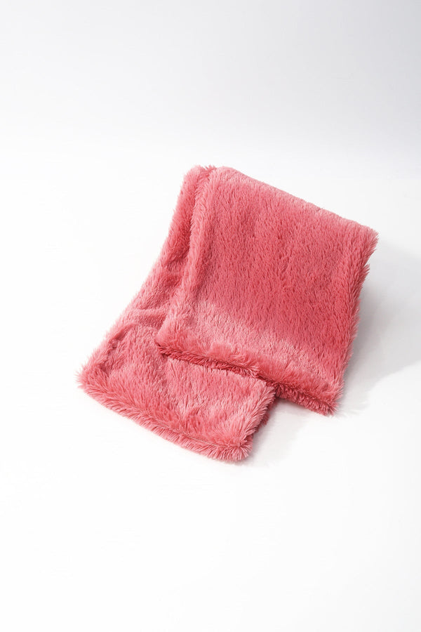Carraig Donn Pink Faux Fur Snood