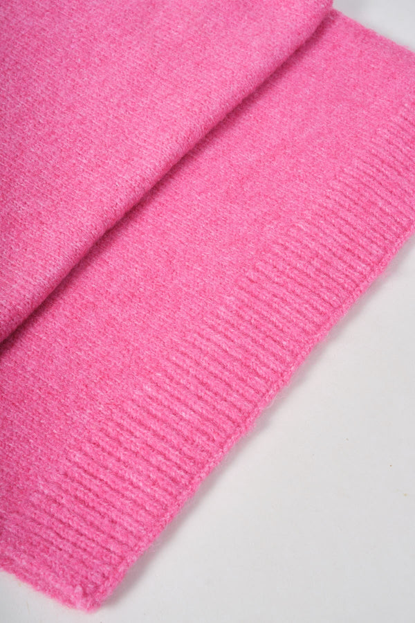 Carraig Donn Pink Knit White Embroidered Claddagh Design Scarf