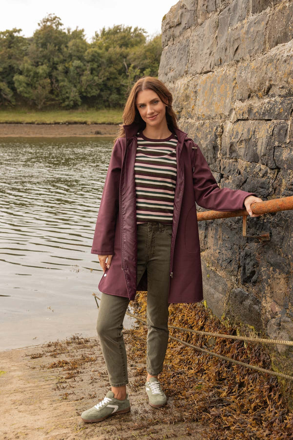 Carraig Donn Purple Soft Shell Regular Fit Water Resistant Hooded Long Sleeve Jacket