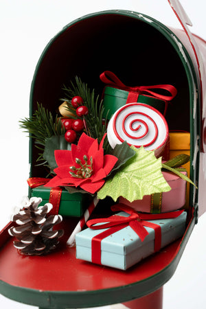 Carraig Donn Red Metal Merry Christmas Mailbox Decoration