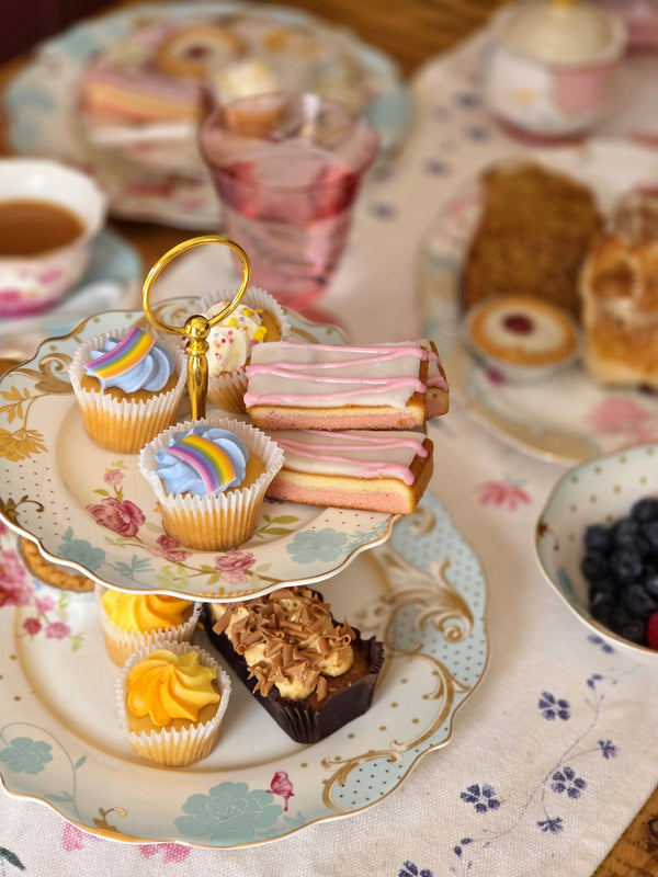 Carraig Donn Rosa Belle Two Tier Cake Plate
