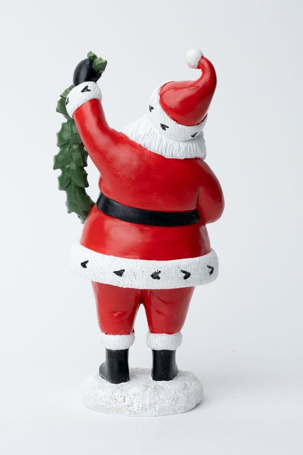 Carraig Donn Santa With Garland