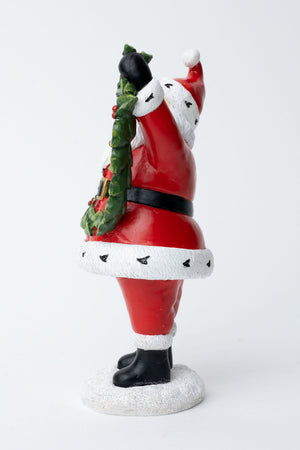 Carraig Donn Santa With Garland
