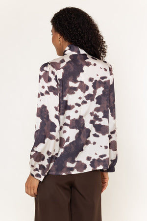 Carraig Donn Sasha Animal Print Long Sleeve Blouse