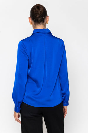 Carraig Donn Scallop Placket Satin Blouse