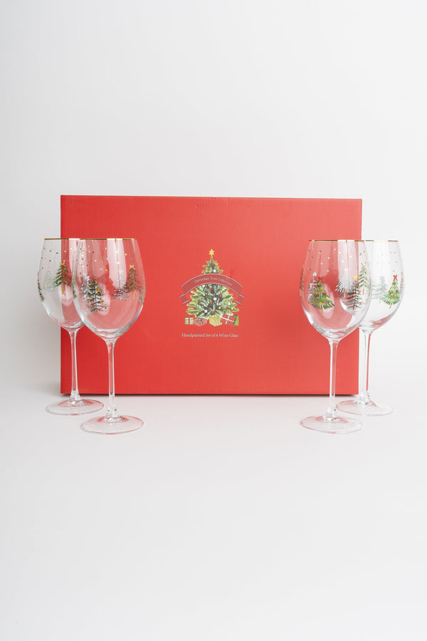 Carraig Donn Set Of 4 Gold Trim Christmas Tree & Delicate Star Wine Glasses