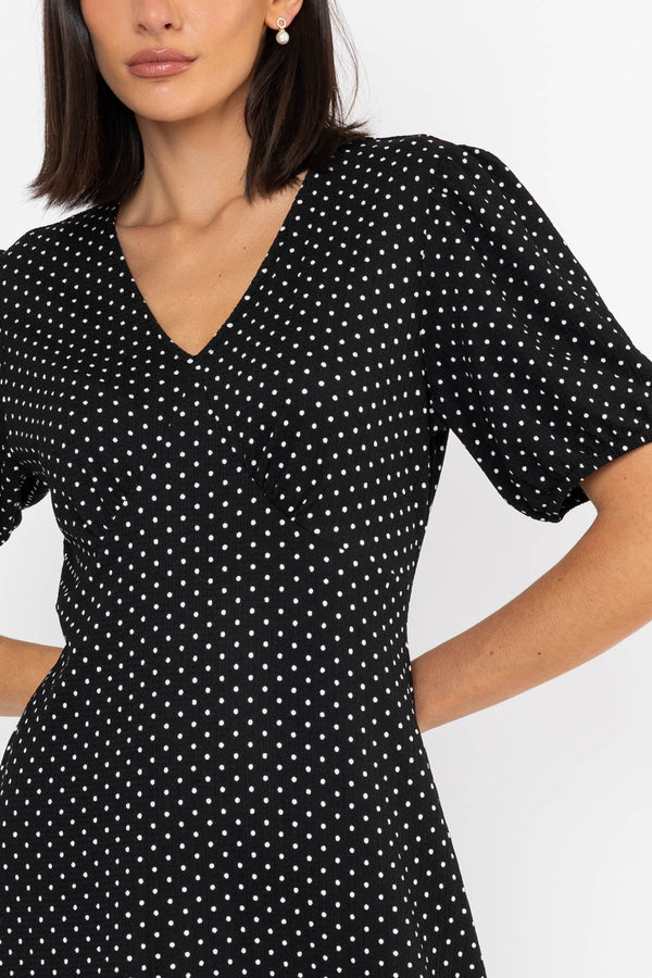 Carraig Donn Short Sleeve Polka Dot Midi Dress in Black