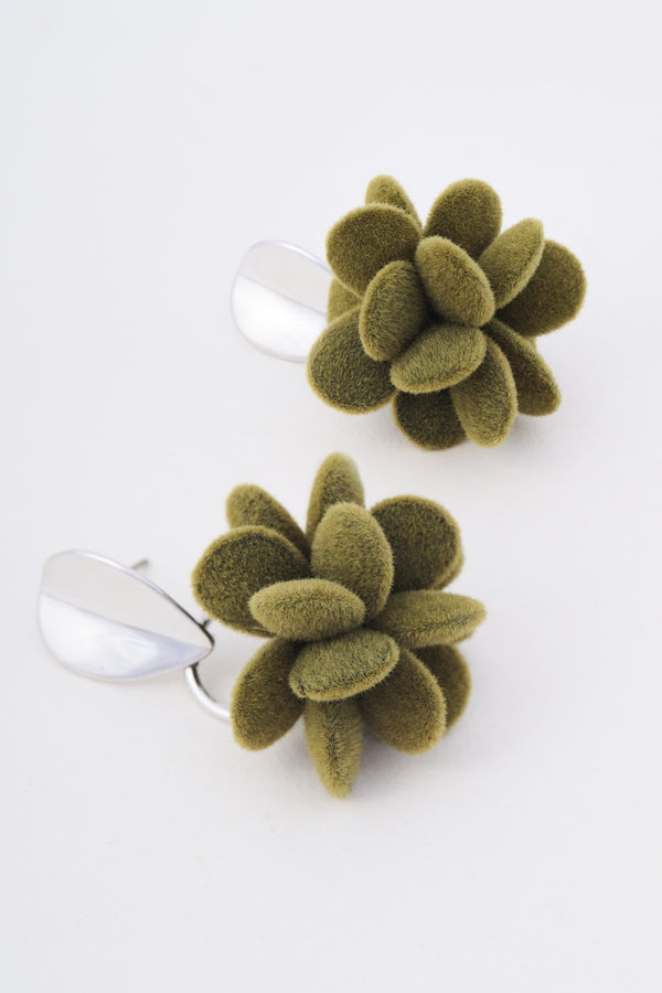 Carraig Donn Silver & Green Velvet Flower Drop Earrings