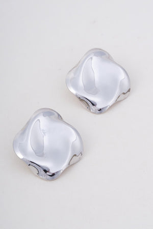 Carraig Donn Silver Large Square Wave Stud Earrings