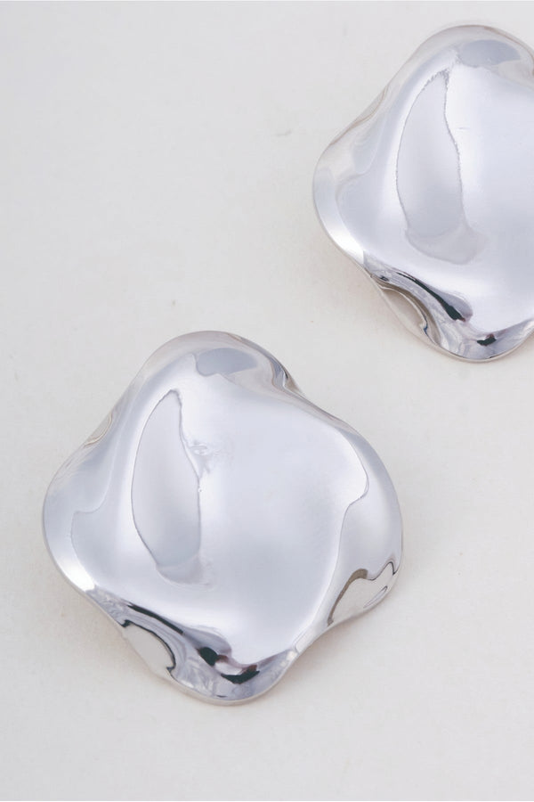 Carraig Donn Silver Large Square Wave Stud Earrings