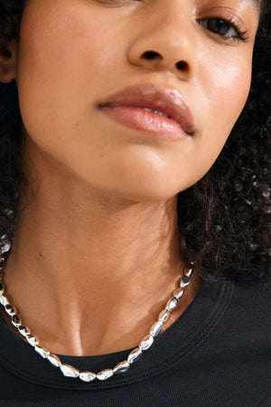 Carraig Donn Silver Plated Presence Necklace