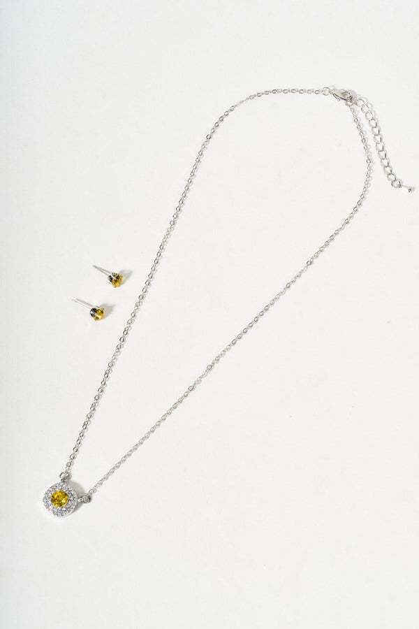 Carraig Donn Silver Yellow Gemstone Radiant Cut Pendant Necklace & Earring Set