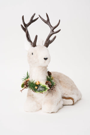 Carraig Donn Sitting Christmas Deer Decoration