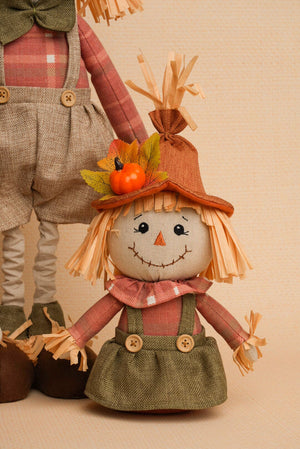 Carraig Donn Sitting Scarecrow Halloween Decoration