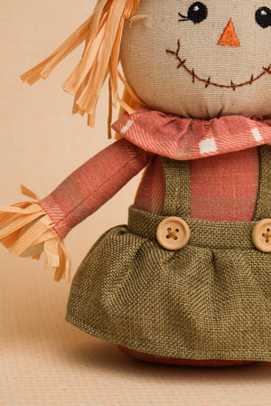 Carraig Donn Sitting Scarecrow Halloween Decoration