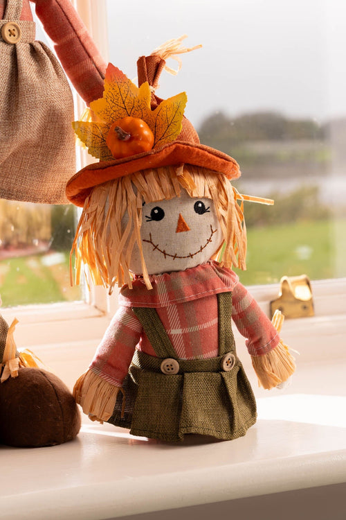 Sitting Scarecrow Halloween Decoration