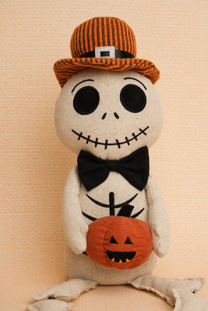 Carraig Donn Skeleton Dangly Halloween Decoration