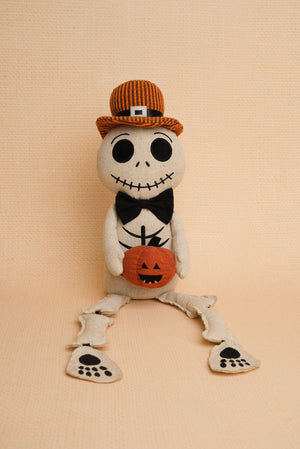 Carraig Donn Skeleton Dangly Halloween Decoration