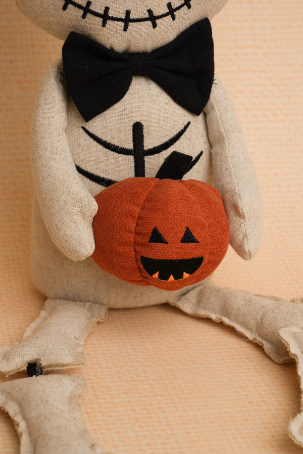 Carraig Donn Skeleton Dangly Halloween Decoration