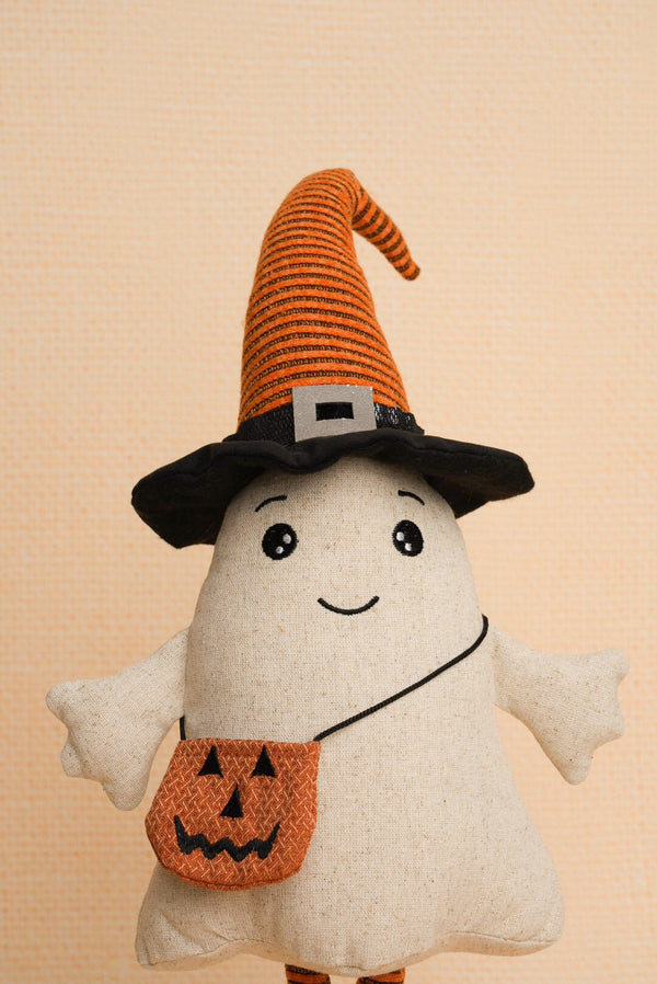 Carraig Donn Standing Scarecrow Halloween Decoration