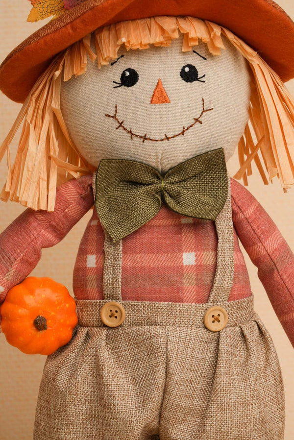 Carraig Donn Standing Scarecrow with Telescopic Legs Halloween Decoration