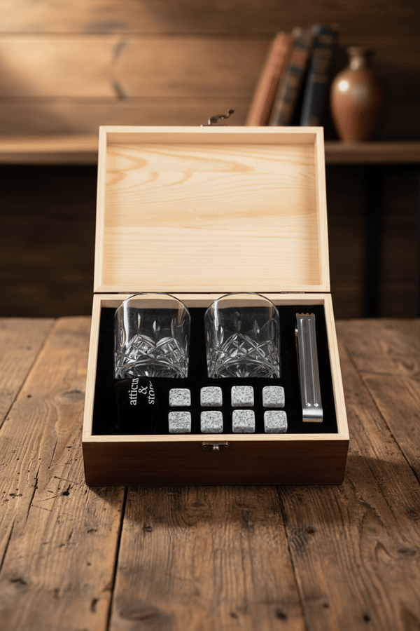 Carraig Donn Whiskey Glasses And Stone Set